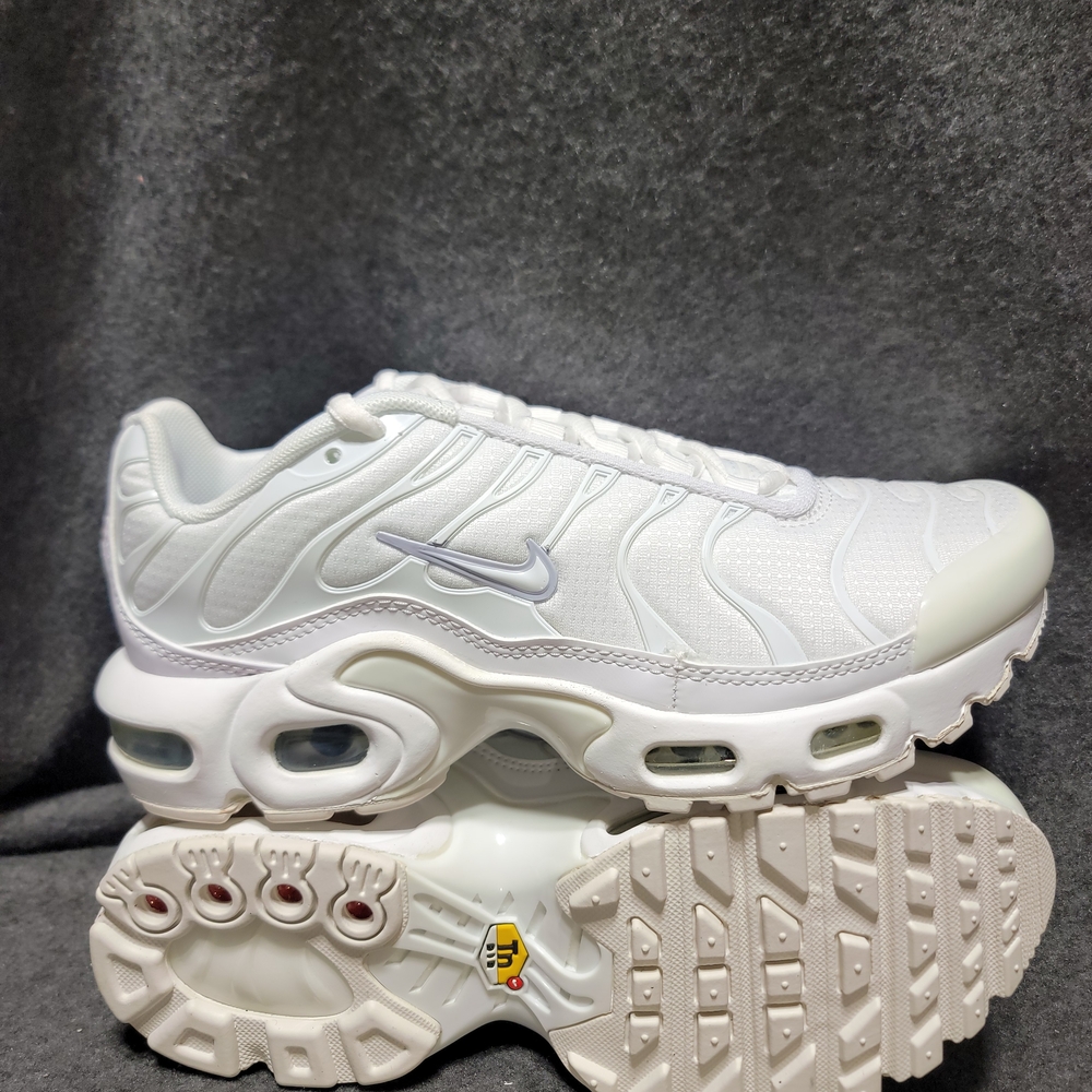 White Nike Air Max Plus Sneakers